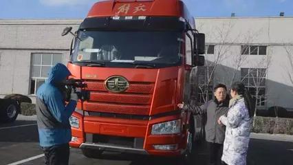 央视走访解经典 一汽解放工厂里的共和国汽车记忆